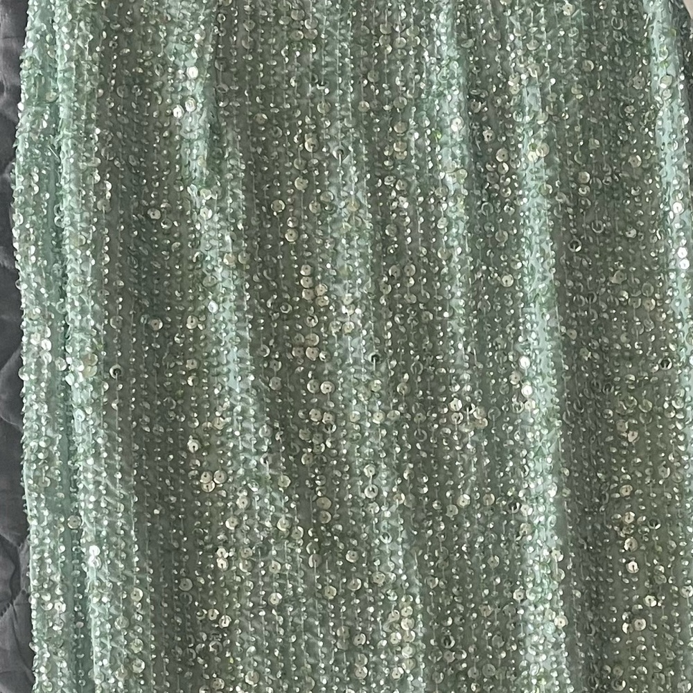 Mac Duggal - Picture 3 of 4